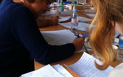 Intervention atelier d’écriture adultes à l’Iforep. © Les Accents têtus, 2012
